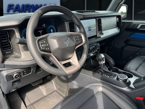 Used 2026 Ford Bronco Badlands AWD/4WD image 14