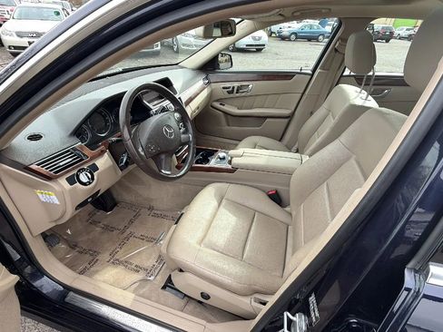 Used 2010 Mercedes-Benz E 350 4MATIC Sedan image 9