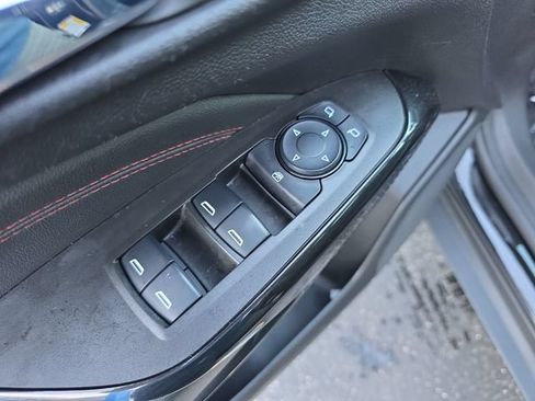 Used 2024 Chevrolet Trax RS w/ Driver Confidence Package FWD image 14