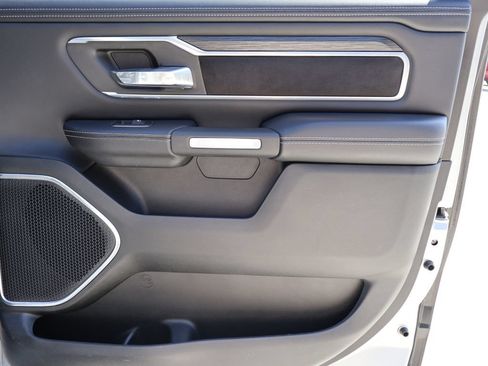 Used 2023 RAM 1500 Laramie AWD/4WD image 11