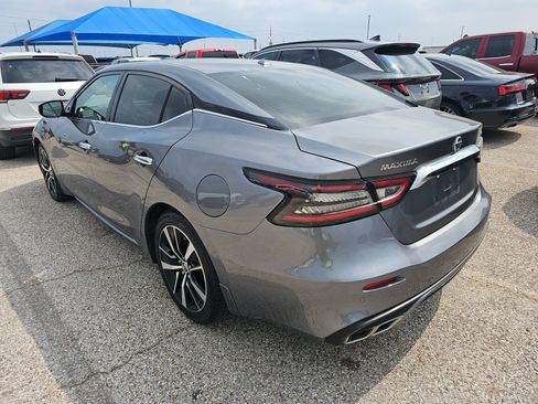 Used 2022 Nissan Maxima SV w/ Floor Mat Group FWD image 10