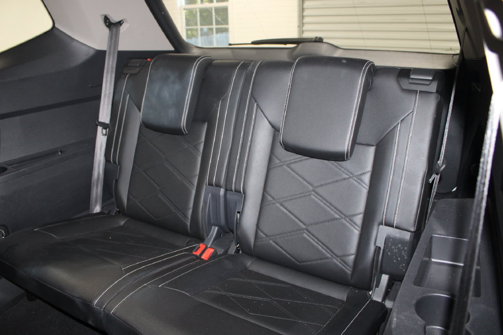 Used 2025 Volkswagen Atlas SE AWD/4WD image 21