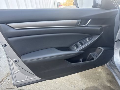 Used 2022 Honda Accord LX image 6