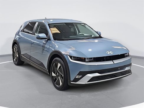 New 2026 Hyundai Ioniq 5 SE image 3