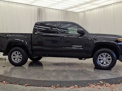 Used 2016 Toyota Tacoma SR5 image 6