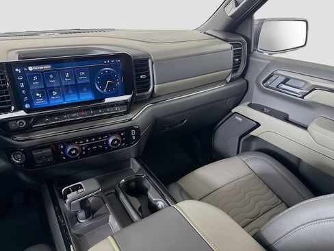 New 2026 Chevrolet Silverado 1500 ZR2 w/ LPO, Dark Essentials Package AWD/4WD image 24