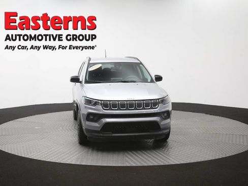 Used 2022 Jeep Compass Latitude AWD/4WD image 50