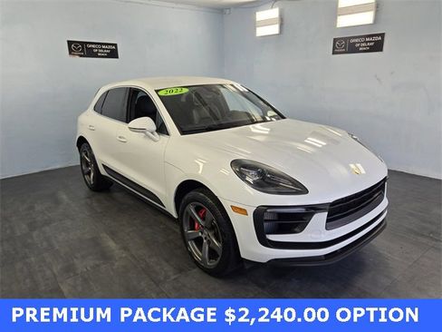 Used 2022 Porsche Macan S image 2