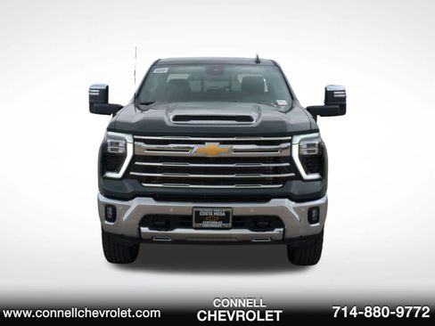 New 2026 Chevrolet Silverado 2500 LTZ w/ LTZ Convenience Package AWD/4WD image 2