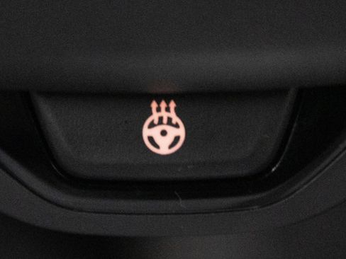 Used 2019 BMW 640i Gran Turismo xDrive image 13