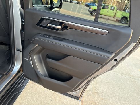 New 2026 Chevrolet Tahoe Premier AWD/4WD image 17