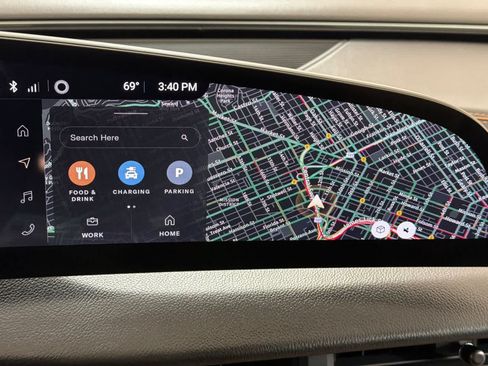 Used 2023 Lucid Air Touring AWD/4WD image 18