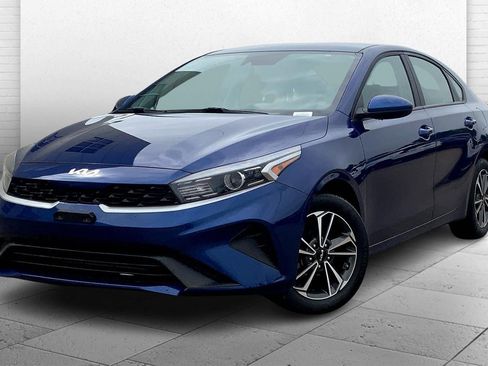 Used 2023 Kia Forte LXS FWD image 13