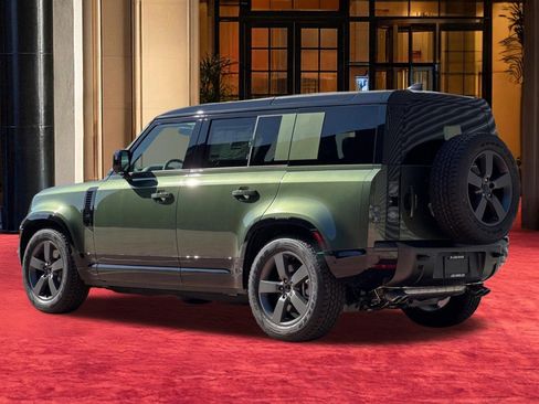 New 2026 Land Rover Defender 110 X-Dynamic SE AWD/4WD image 3