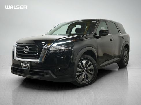 Used 2022 Nissan Pathfinder S AWD/4WD image 1