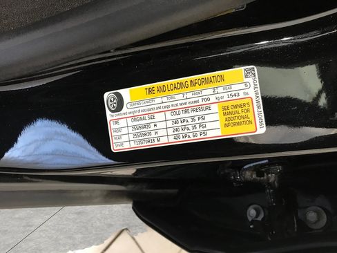 Certified 2024 Buick Enclave Essence w/ Sport Touring Edition image 23