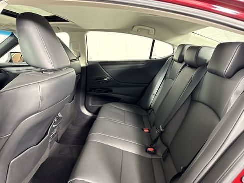 Certified 2025 Lexus ES 300h F Sport image 26