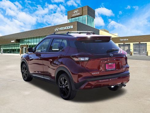 Used 2024 Nissan Kicks SR w/ Interior Electronics Package image 8