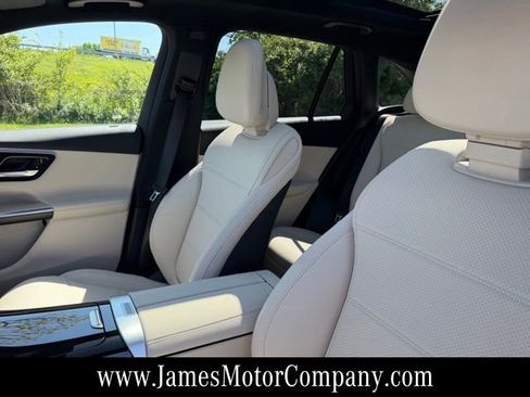 New 2026 Mercedes-Benz GLC 300 4MATIC image 14