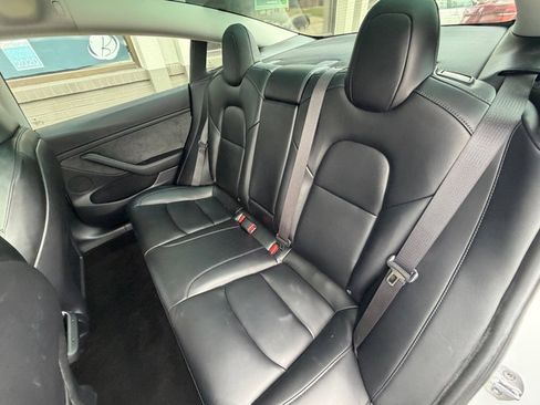 Used 2023 Tesla Model 3 Standard Range RWD image 14