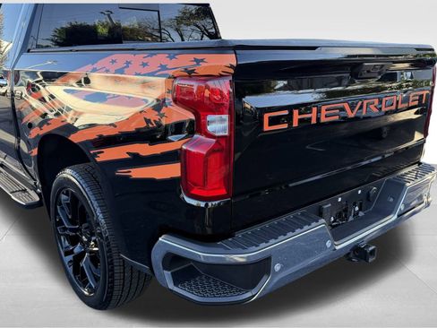 Used 2024 Chevrolet Silverado 1500 LTZ w/ LTZ Convenience Package II image 11