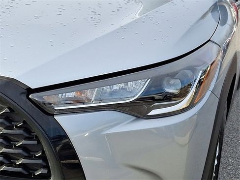Certified 2023 Toyota Corolla Cross LE image 9