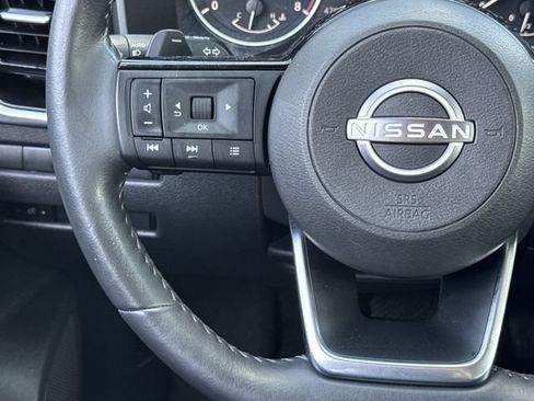 Used 2023 Nissan Rogue SL w/ SL Premium Package FWD image 23