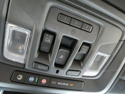 New 2026 Chevrolet Silverado 1500 High Country w/ High Country Premium Package AWD/4WD image 30