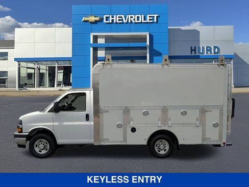 New 2025 Chevrolet Express 3500 w/ Power Convenience Package image 7