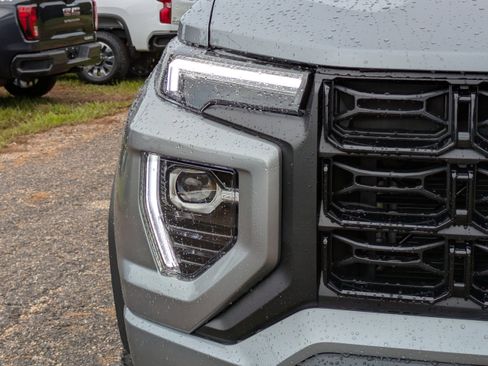 New 2026 GMC Canyon Elevation w/ Convenience Package image 10