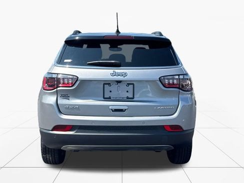 Used 2024 Jeep Compass Limited AWD/4WD image 4
