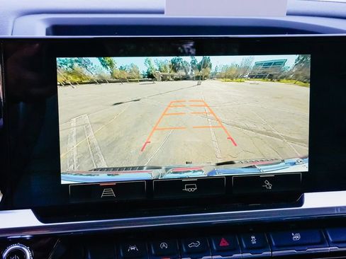 New 2026 GMC Sierra 1500 SLT image 23