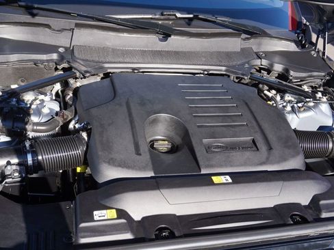 Used 2020 Land Rover Range Rover Sport HSE image 11