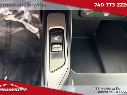Used 2022 Kia Sorento S w/ Panoramic Sunroof Package AWD/4WD image 21
