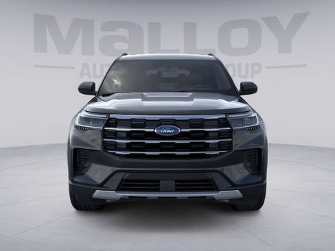 Used 2026 Ford Explorer Active AWD/4WD image 6