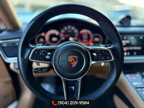 Used 2020 Porsche Panamera 4 image 21