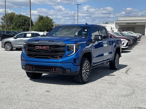 Used 2023 GMC Sierra 1500 AT4 w/ AT4 Premium Package image 3