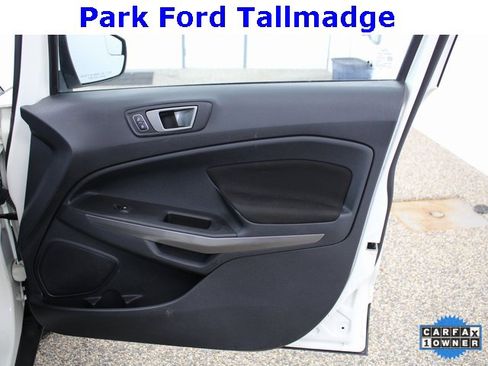 Used 2021 Ford EcoSport SE image 18