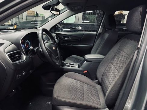 Used 2024 Chevrolet Equinox LT w/ Driver Convenience Package image 16