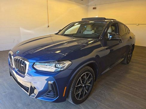 Used 2022 BMW X4 M40i w/ Premium Package AWD/4WD image 2