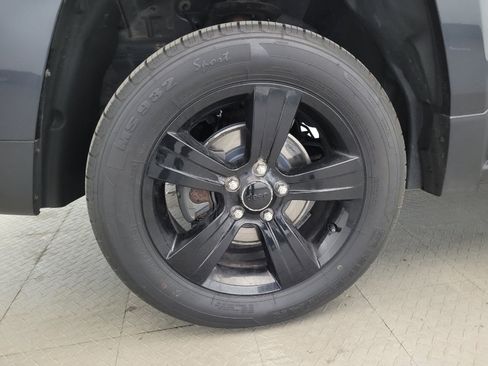 Used 2015 Jeep Patriot Sport w/ Power Value Group AWD/4WD image 31
