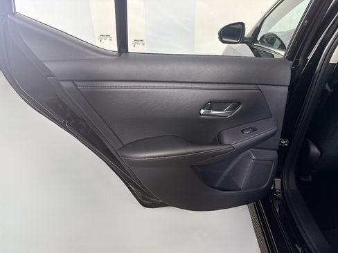 Used 2025 Nissan Sentra SR FWD image 26