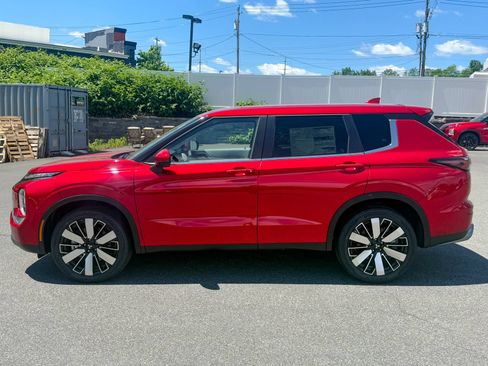 New 2026 Mitsubishi Outlander SE AWD/4WD image 4