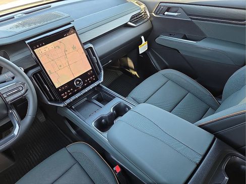 New 2026 GMC Acadia AT4 w/ Luxury Package image 14