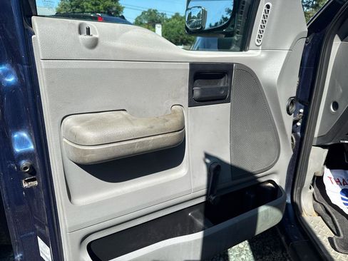 Used 2007 Ford F150 XLT RWD image 9