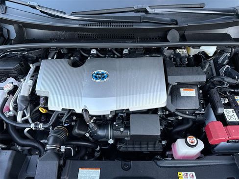 Used 2021 Toyota Prius Prime LE image 17