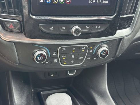 Used 2023 Chevrolet Traverse LT w/ LPO, Floor Liner Package AWD/4WD image 33