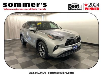 Used 2021 Toyota Highlander XLE