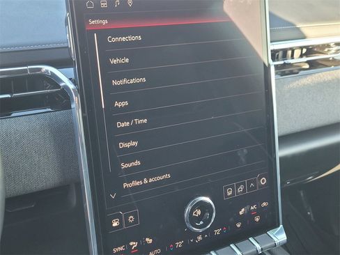 Used 2026 GMC Sierra EV Elevation image 18