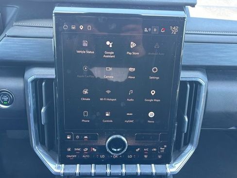Used 2024 GMC Acadia Elevation FWD image 25
